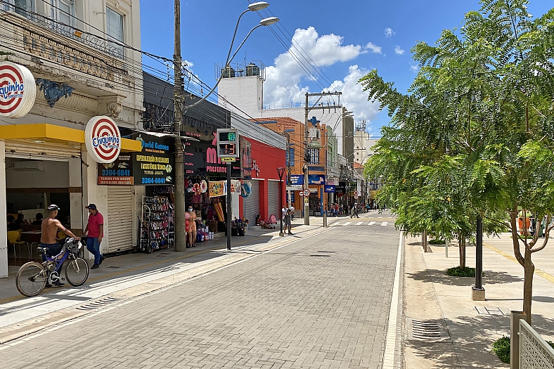 Previsão do tempo para terça-feira (dia 11): Sol entre muitas nuvens