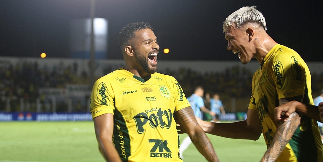 Palmeiras, Red Bull Bragantino e Santos vencem. Mirassol goleia o Grêmio