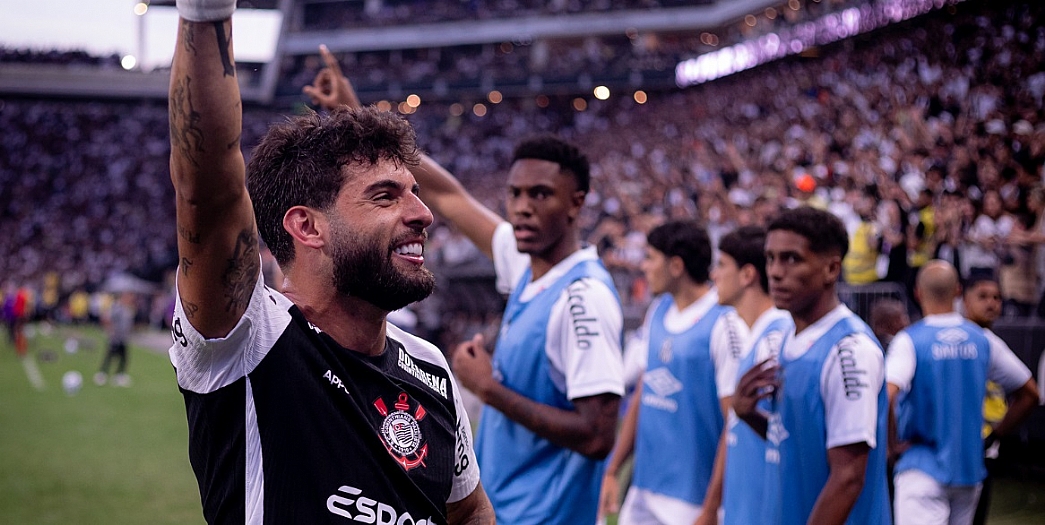 Corinthians vence Clássico Alvinegro e Palmeiras abre vantagem na ponta