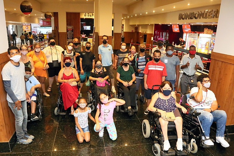 Riopreto Shopping e Cine Multiplex realizam ação solidária