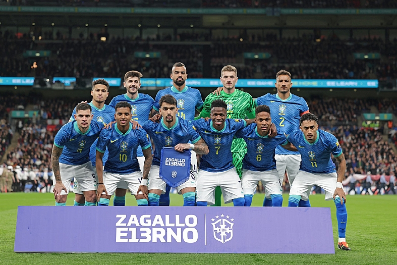 Em um jogo marcado por homenagens a Zagallo, a Seleção Brasileira fez bonito e venceu a Inglaterra por 1x0 