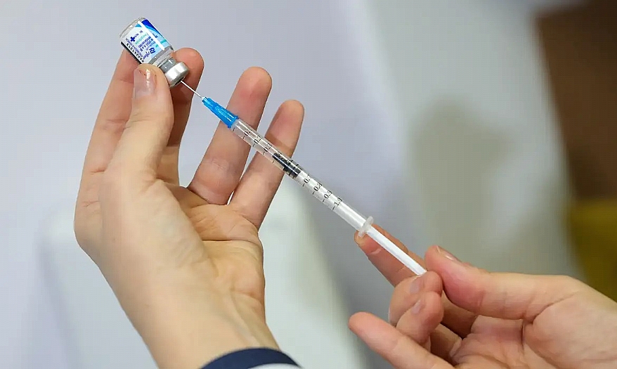 Governo de SP amplia vacinação contra gripe para toda a população
