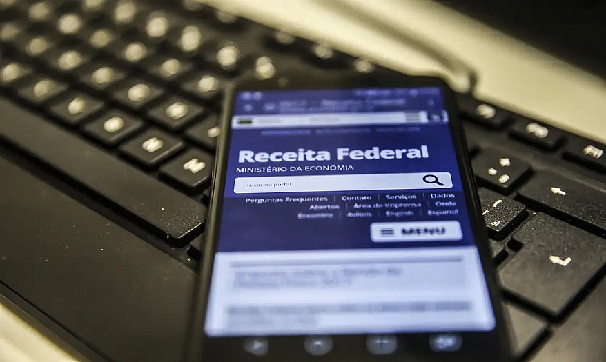 Receita antecipa pagamento do último lote da restituição do IR