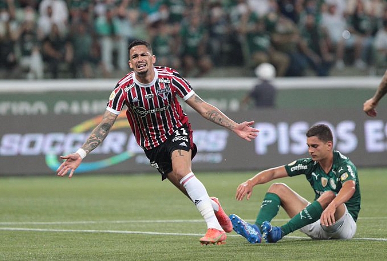São Paulo vence clássico contra o Palmeiras pelo Brasileirão Assaí