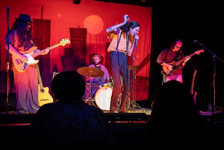 Banda Bebop Blues apresenta seu 'Funk Blues Latino' no Rolê do FIT nesta quinta-feira